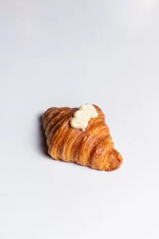 Croissant con crema pastelera